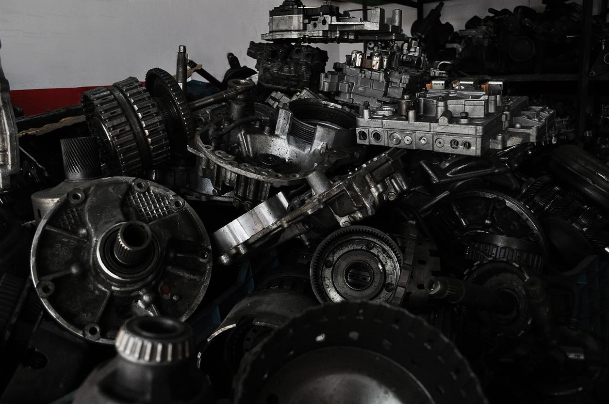 A-Premium is an online auto parts retailer focused on making car maintenance and repairs simpler, faster, and more reliable. By combining vehicle-specific fitment, a wide catalogue of essential components, and customer-friendly policies, the platform is designed for drivers, DIY mechanics, and professionals who want the right part without guesswork.